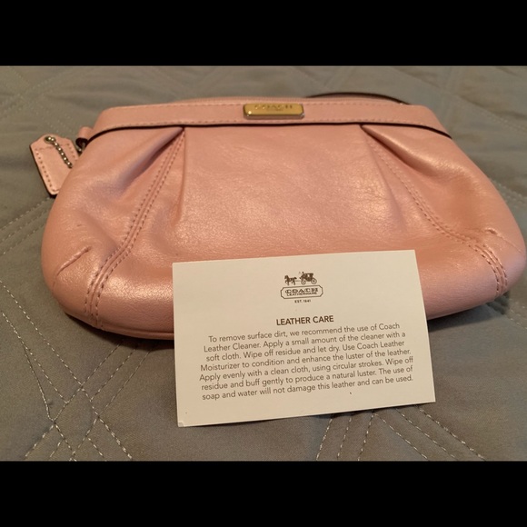 Coach Clutch-Shimmer Blush! - Picture 3 of 6